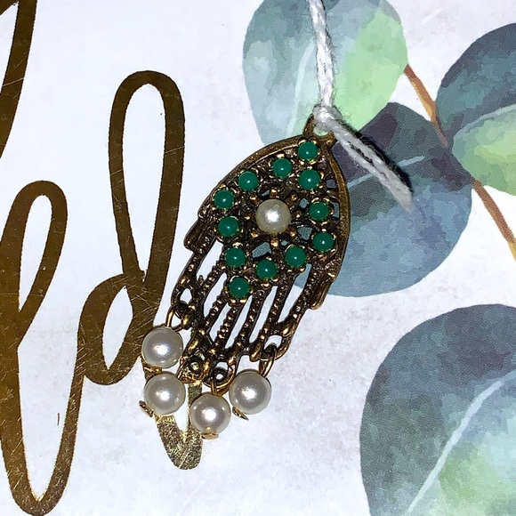 ๐งฟ2/$15๐งฟ Sarah Coventry Jade & Pearl Dreamcatcher Charm - Picture 6 of 13